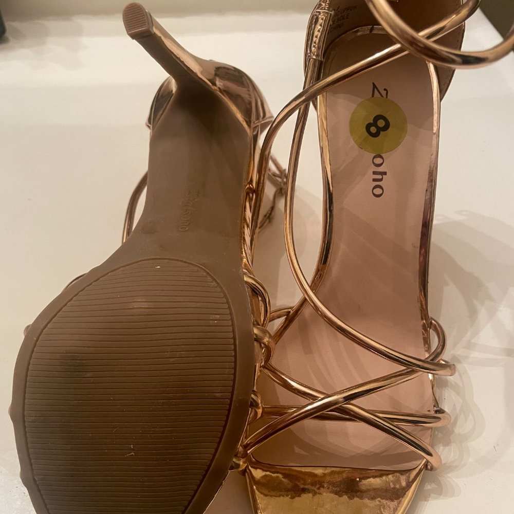 High Heels - Picture 2 of 3